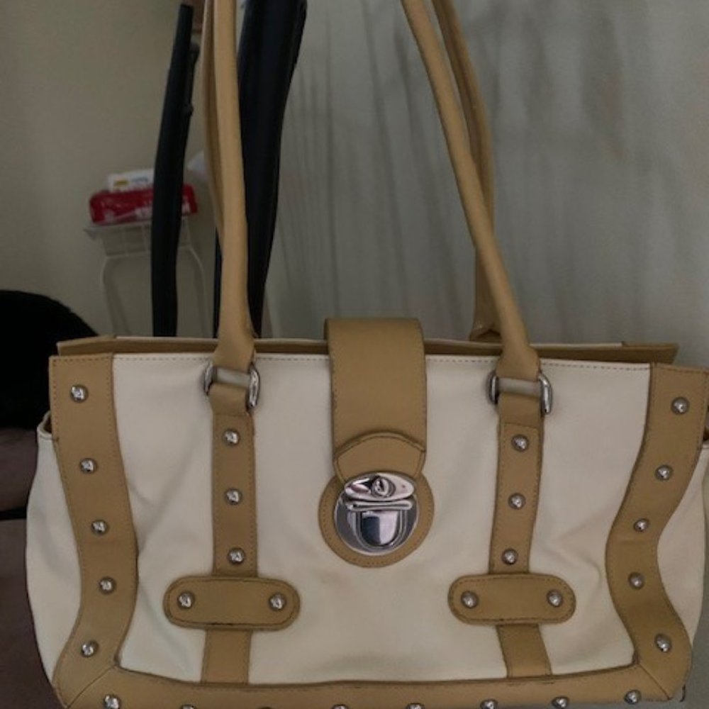 No Brand Name Medium sized handbag